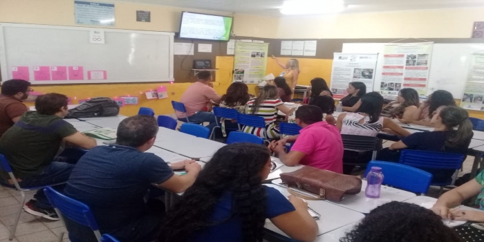 Educadores participam de formação para implantação do Novo Ensino Médio na rede 