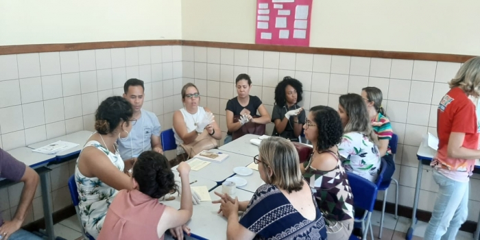 Educadores participam de formação para implantação do Novo Ensino Médio na rede 