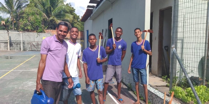 Escola desenvolve Horta Escolar como conteúdo pedagógico em São Roque do Paragua