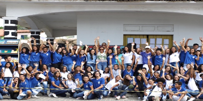 Estudantes de Itaberaba no projeto Poesia no Ponto